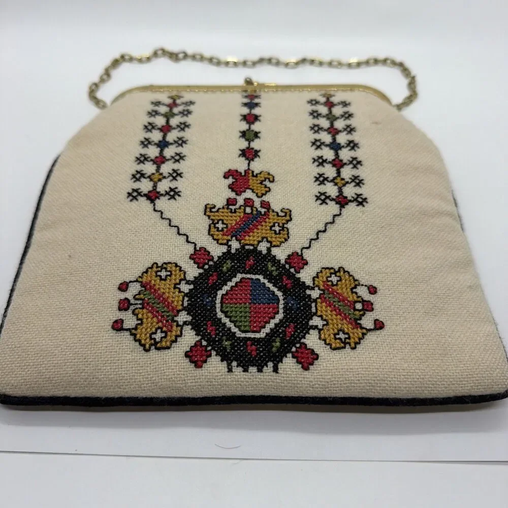 Vintage Embroidered Purse Cross Stitch Clutch Bag 1970s